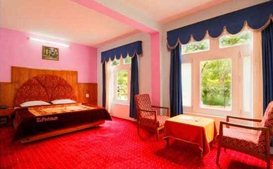 Hotel-Mohan-Palace-6