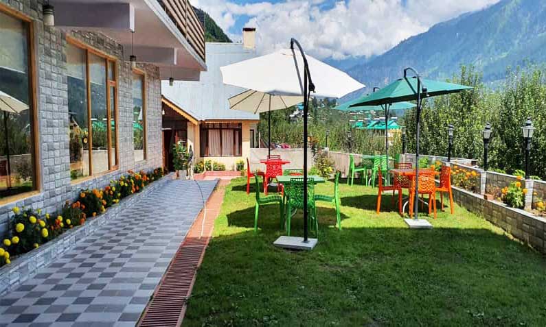 Snow-Town-Resort-1