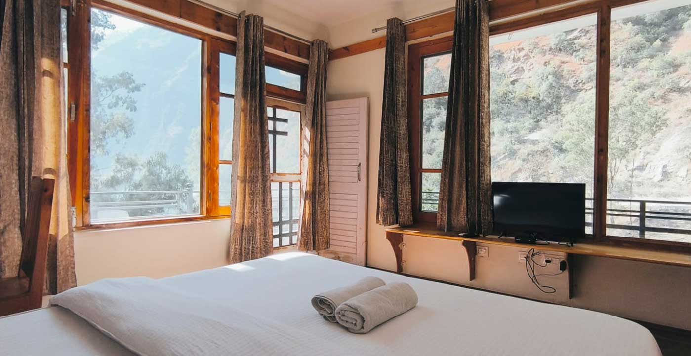 Tirthan-Grand–Riverside4